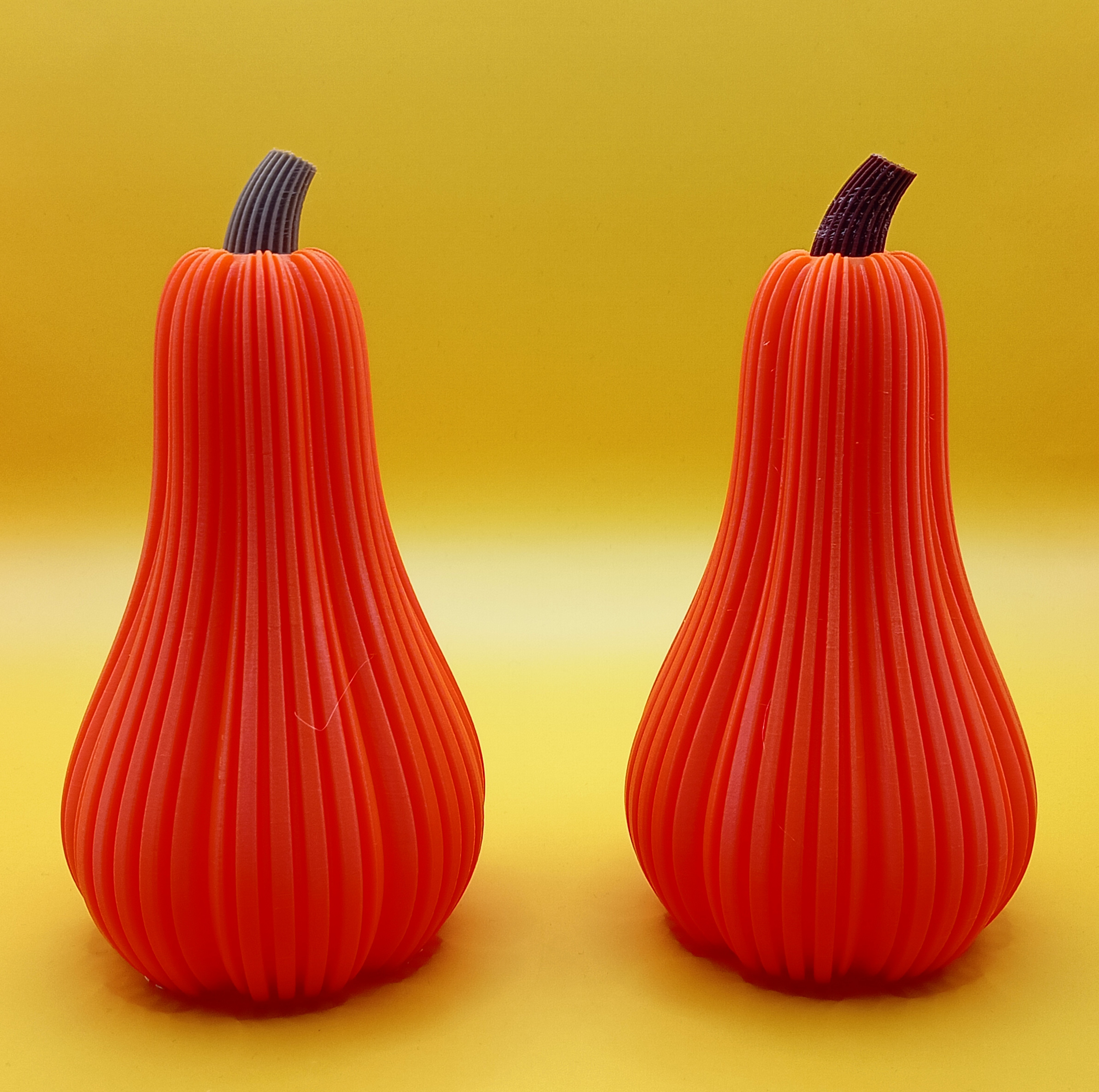 Dynia wysoka (świecznik)